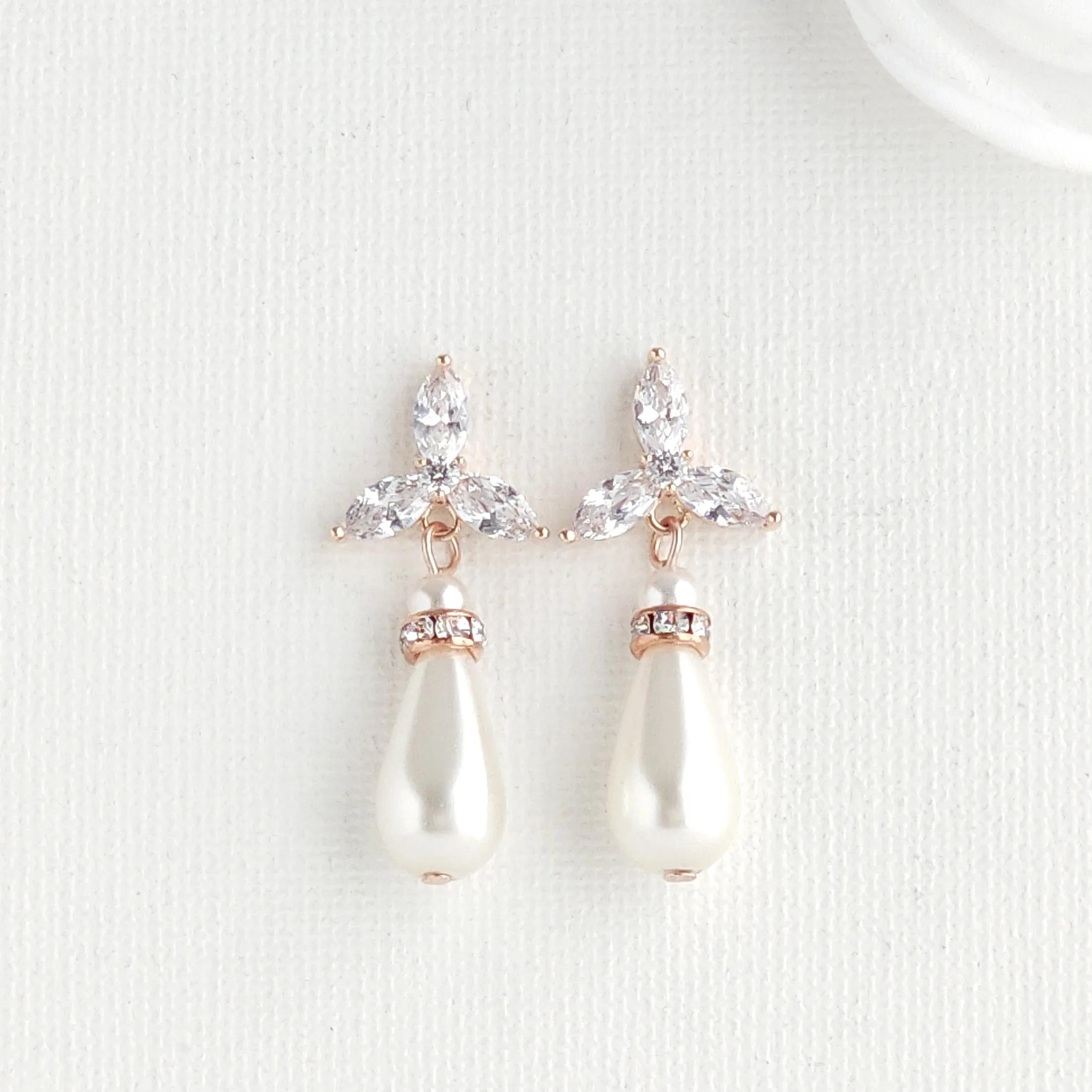 Flower Pearl Earrings for Brides- Flora