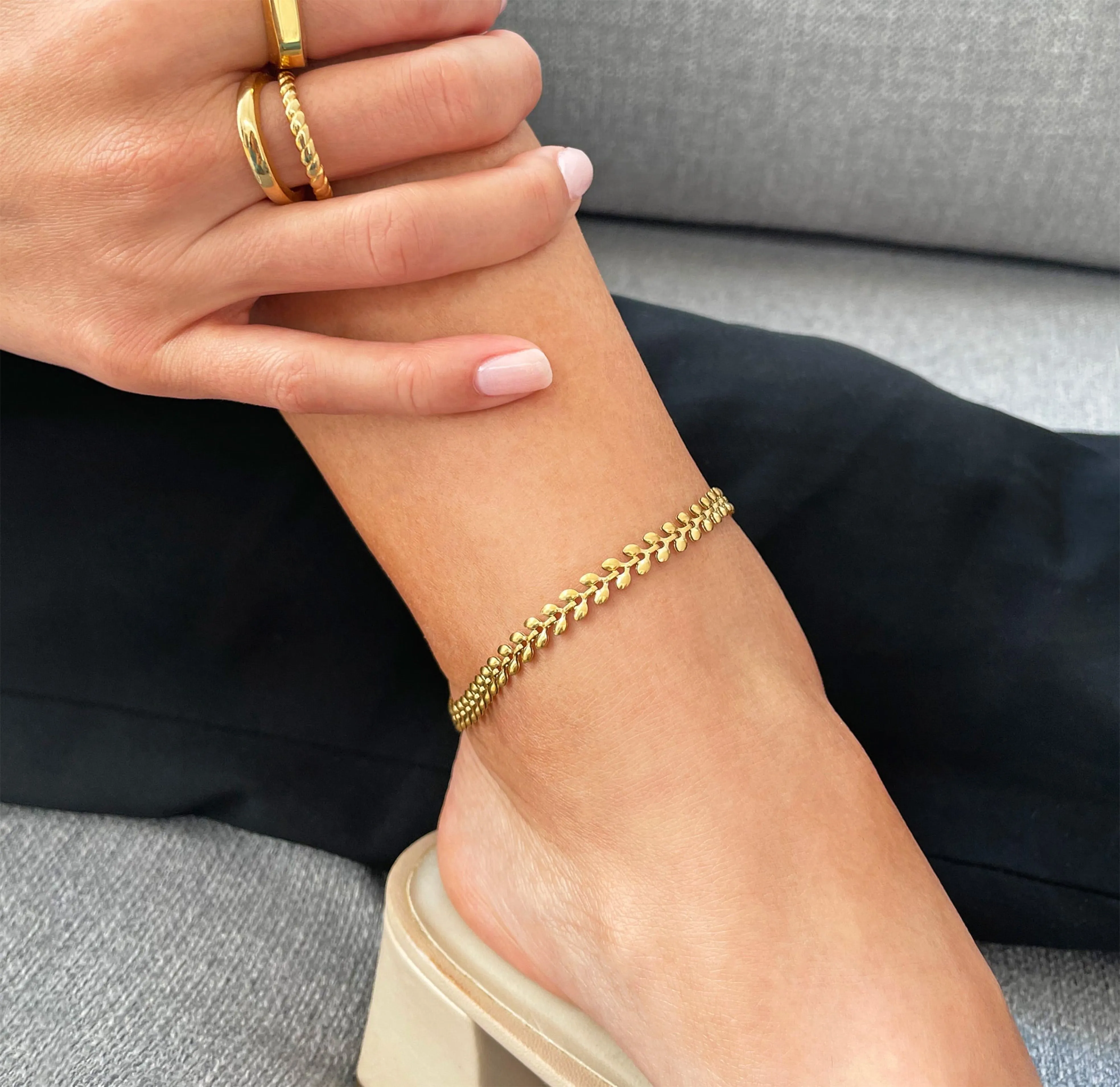 GISELLE GOLD LEAF CHAIN ANKLET