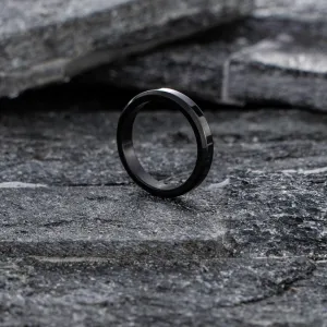 Minimal Ring in Polished Black