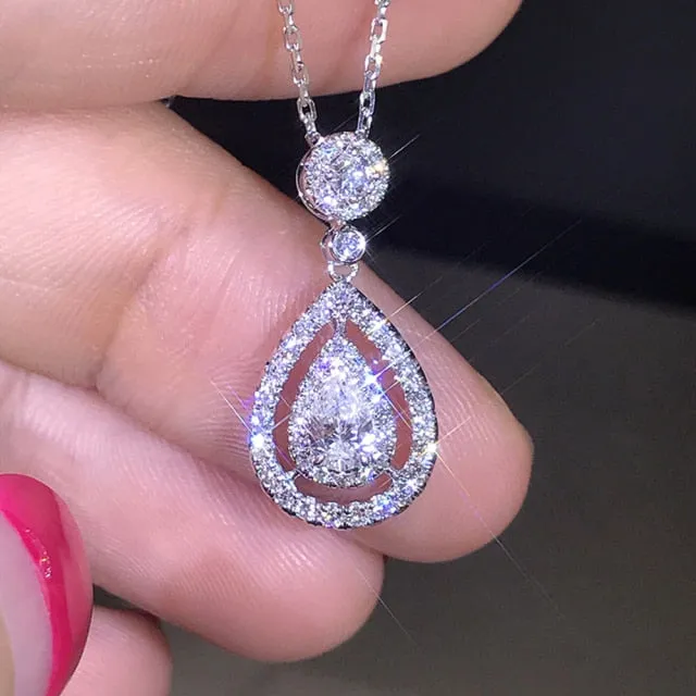 Wedding Jewelry Water Drop Pendant Necklace for Women with Zircon in Silver Color